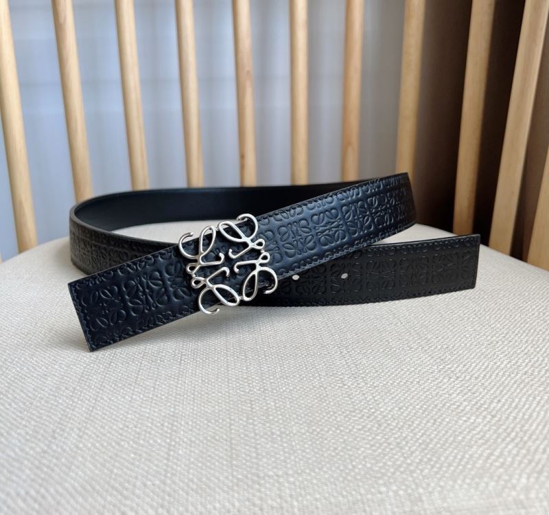 L0ew* belts